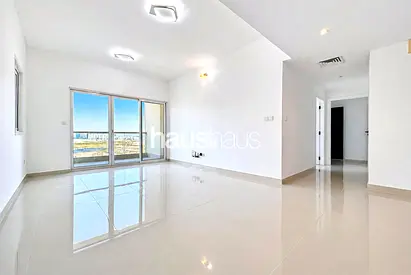Exclusive | Corner Unit | Vacant Now