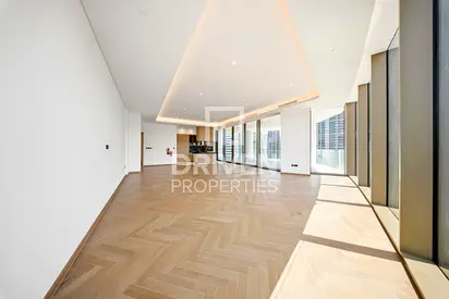 Luxurious and Ultra-Premium Apt | Biggest Layout