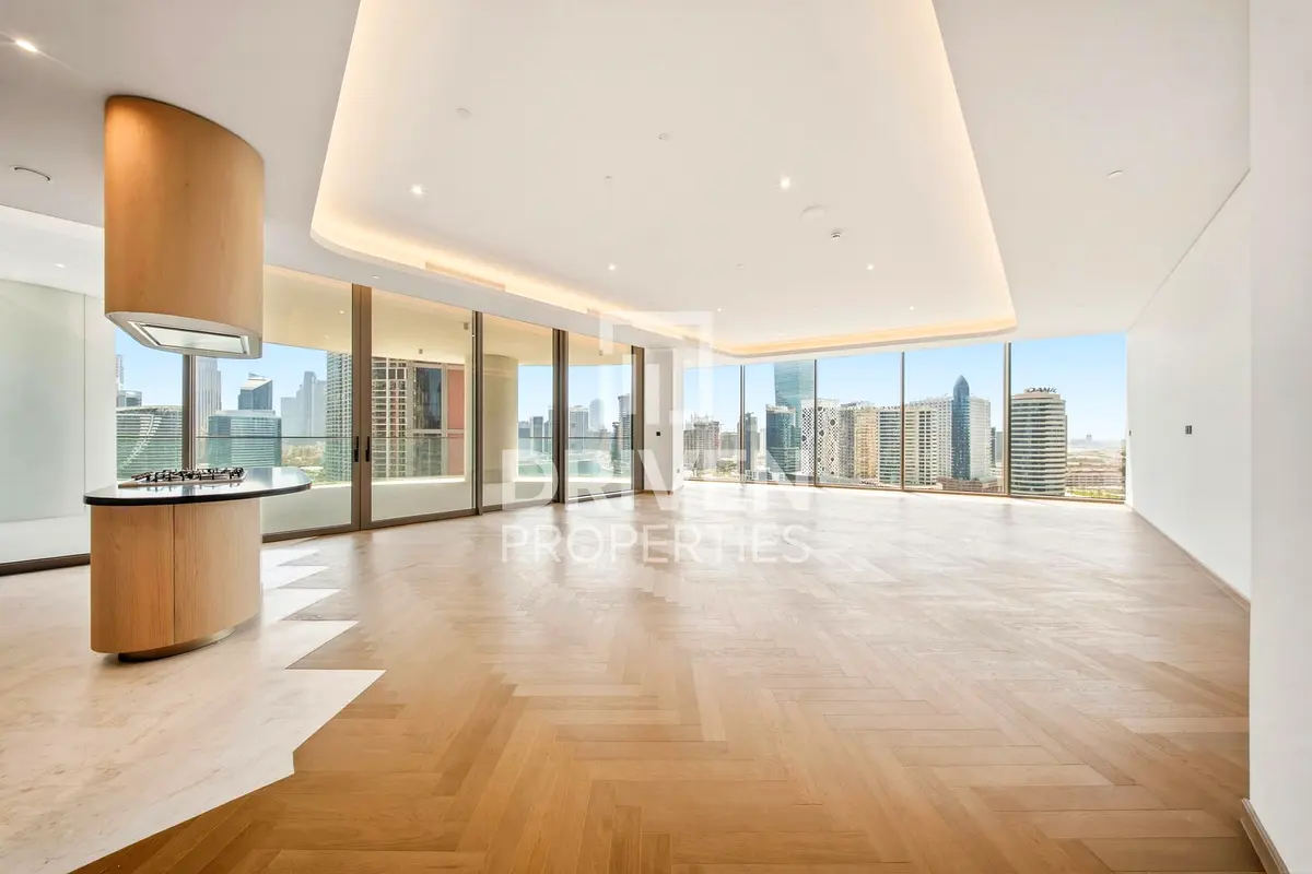 gallery-tour