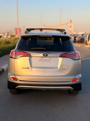 2016 Toyota RAV 4 照片 18