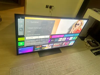 LG  55 inch QNED Smart TV in good condition 120 hz March 2025 bought