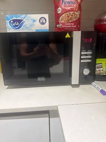 Black+Decker Microwave Oven – Excellent Condition