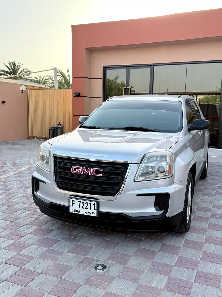 GMC Terrain 2017 — photo 1 of 10