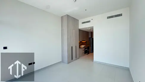 Brand New Prime Location Stunning Studio + Appliances