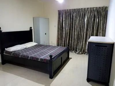 Spacious bachelor accommodation in Deira muteena, near metro 4k