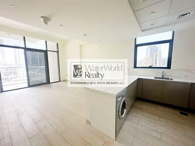 Burj Khalifa Skyline View | With Kitchen Appliance