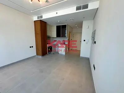 Modern Studio Premium Location Close to metro