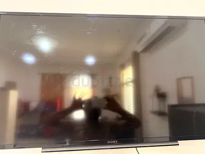 Sony 40-50 Flat Panel TV (used) - Good Screen, Needs Testing