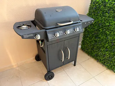 Brand new barbecue