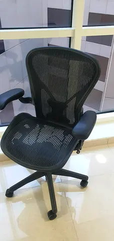 Herman Miller Areon classic Chairs For Selling