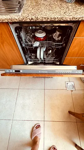 Built-in Ariston Dishwasher — Good Working Condition