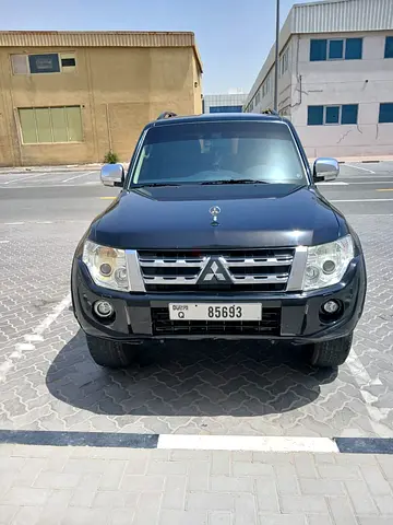 Mitsubishi Pajero GLS 2013 GCC Specs