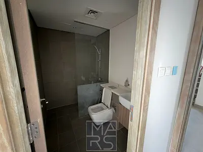 Distress Deal – Ready 4BHK Villa in Ajmal Makan