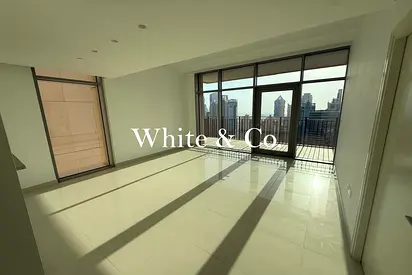 Bright 1 Bedroom | Spacious | Unfurnished