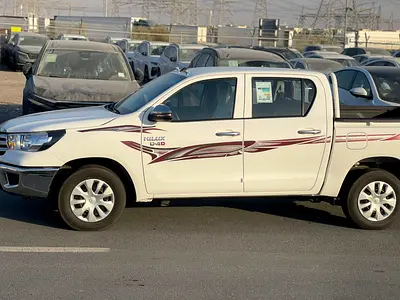 Toyota Hilux Double Cab GL 2025 GCC Specs