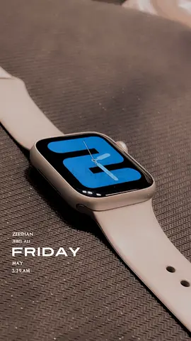 Apple Watch Series 4 - 40MM (Good Condition) orignal straps
