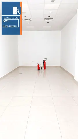 Shop with Bright Frontage, Surrounded by Residential Properties