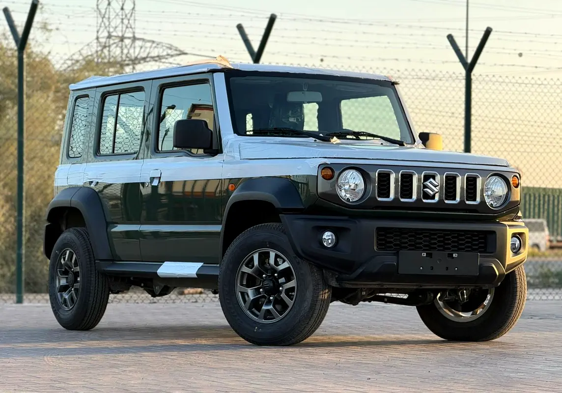 Suzuki Jimny 2026 — photo 1 of 15