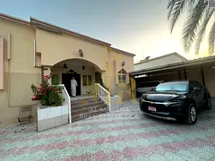 Villa for sale in Al Muwaihat 3 – Ajman | Area 6400 sq ft, 5 bedrooms, price includes electricity,