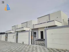 Villa with custom finishing / Central air conditioning / Freehold / Fees included