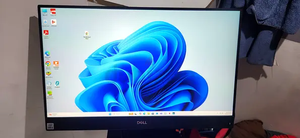 Dell 24-inch Full HD Monitor (Slim Bezel) - Good Condition
