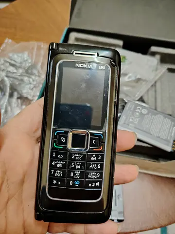 Nokia E90 Communicator - classic working unit, some wear
