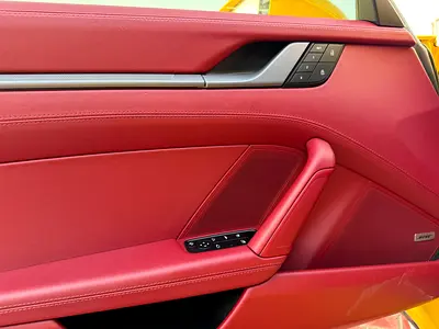 2022 Porsche 911 — миниатюра 8
