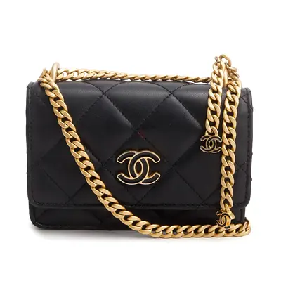 Authentic Chanel 2021-2022 Black Lambskin Quilted Pending CC Wallet on Chain