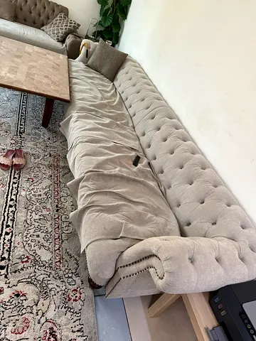 Light grey tufted 3-seater sofa with nailhead trim - good condition