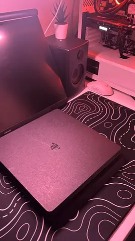 PlayStation 4 Slim console