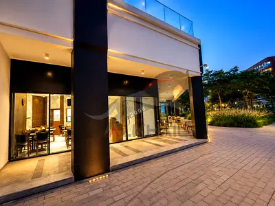 Fully Fitted Restaurant | No Key Money | Corner Boulevard Shop