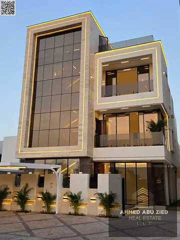 villa for sale in yasmeen with 3 floor and 6 master bedrooms