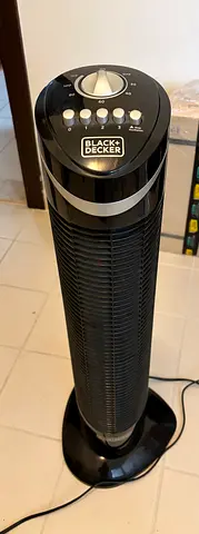 Black  Decker Tower Fan - Oscillating 3-Speed, Good Condition