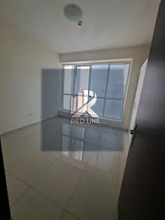 Annual rent in Al Majaz 2, Sharjah: Extra spacious 3-bedroom apartment with hall in a prime location