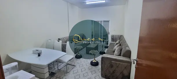 العنوان بالعربي:  شقة غرفتين وصالة للإيجار الشهري في شارع الملك فيصل عجمان | شامل جميع الفواتير | عائلات فقط