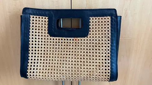 Hand bag