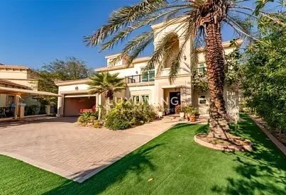 Lake View | Vacant on Transfer | Family friendly