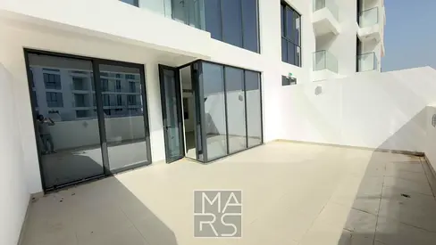 1 Bedroom Apartment for Rent in Ajmal Complex