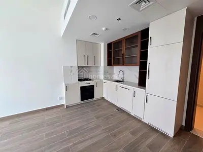 BOULEVARD VIEW | LOW FLOOR | READY TO MOVE IN