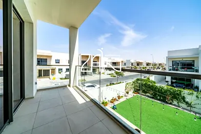 Vacant |3BR+M+Study Duplex |Private Backyard