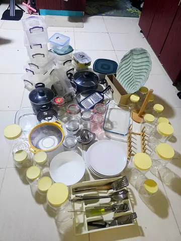 IKEA mixed kitchenware set for giveway price: pots, containers, lids, jars, utensils, plates etc