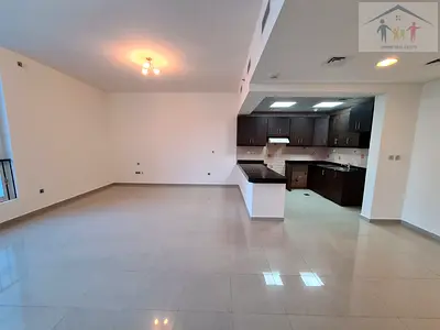 Hot Deal / Very Spacious / Vacant / Facilities