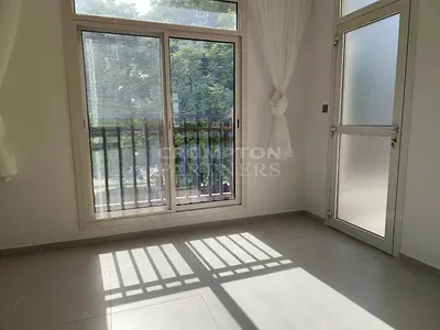 Townhouse Breeze | Well Miantained | Single Row