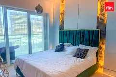Ready to Move| Upgraded| Renovated| 2 balconies — 3