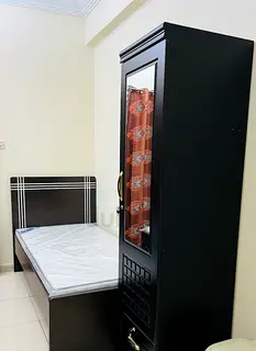 EXECUTIVE BACHLOR BEDSPACE