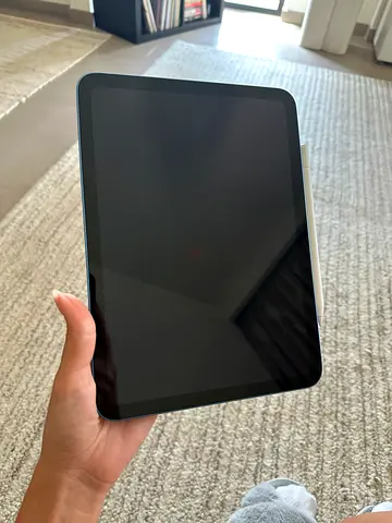 iPad 10th Generation (with Apple Pencil and case) - perfect condition, lightly used