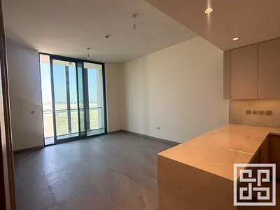 Brand New l Mid Floor l Spacious