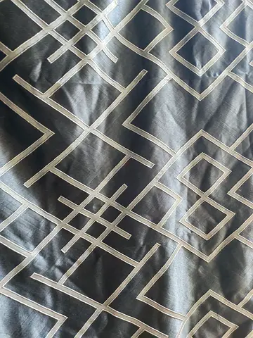 Curtain— Good Condition