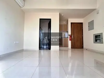 Brand New lavish studio
