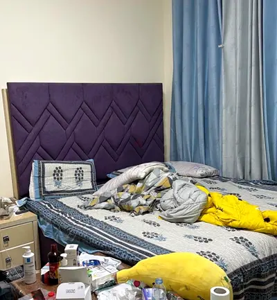 King size bed available for free